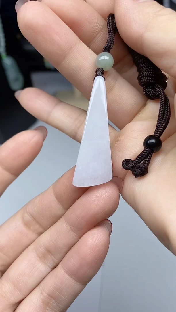 【闪购商品】翡翠颈饰未镶嵌天然缅甸翡翠A货随型挂件