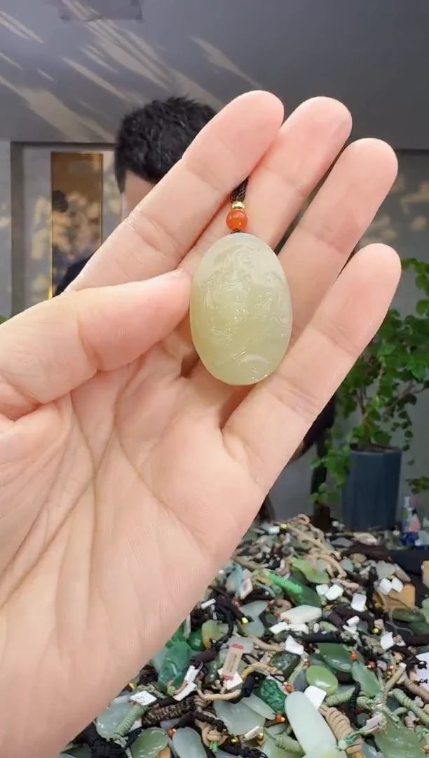 未镶嵌和田玉挂件拍一发一