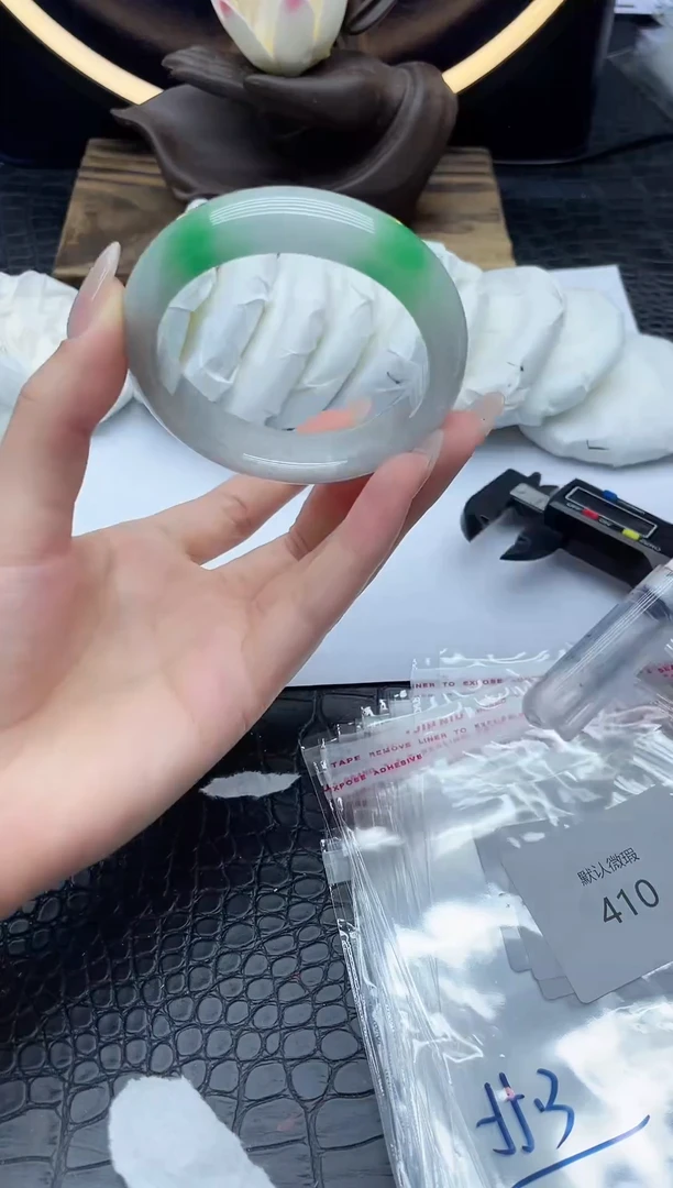 翡翠手镯未镶嵌翡翠手镯一物一图410