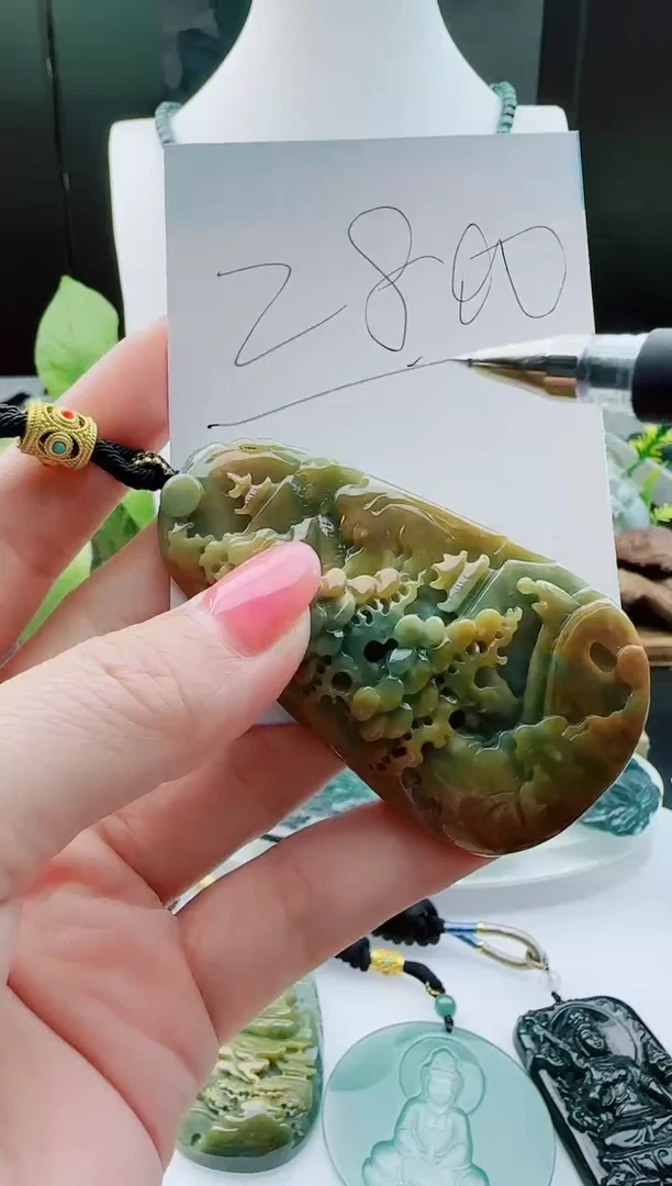 【闪购商品】翡翠颈饰未镶嵌111111111