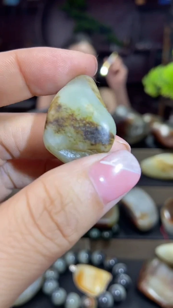 和田玉未镶嵌挂件和田玉吊坠挂件精美