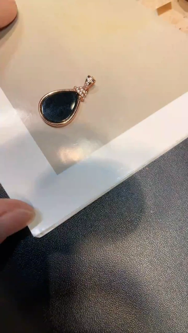 颈饰银S925镶嵌翡翠无事牌