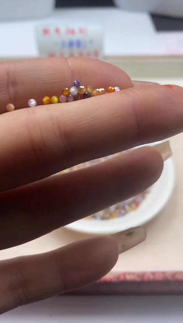 【闪购商品】尖晶石颈饰未镶嵌x137彩锆*石切面3mm*100颗