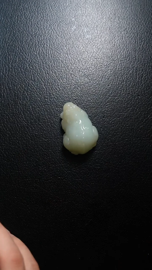 颈饰未镶嵌和田玉貔貅