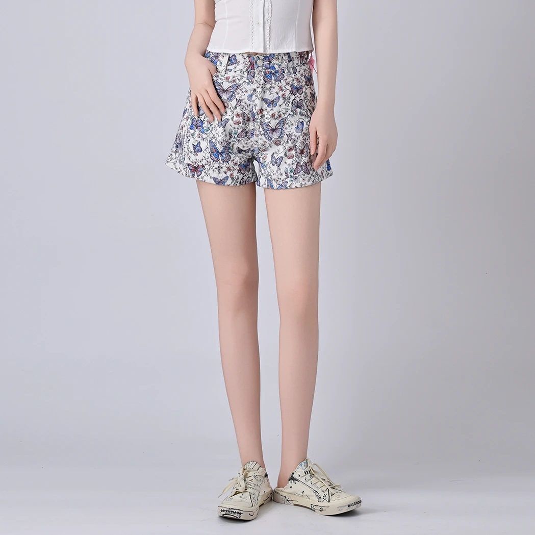 LUNAR NOSTALGIA2025春夏新款彩色蝴蝶印花时尚休闲短裤女
