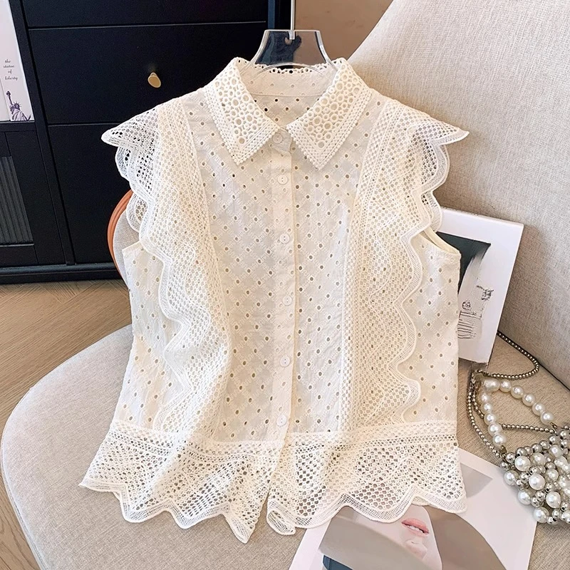 2025年夏季时尚蕾丝镂空翻领钩花飞飞袖衬衫女洋气别致小衫上衣潮