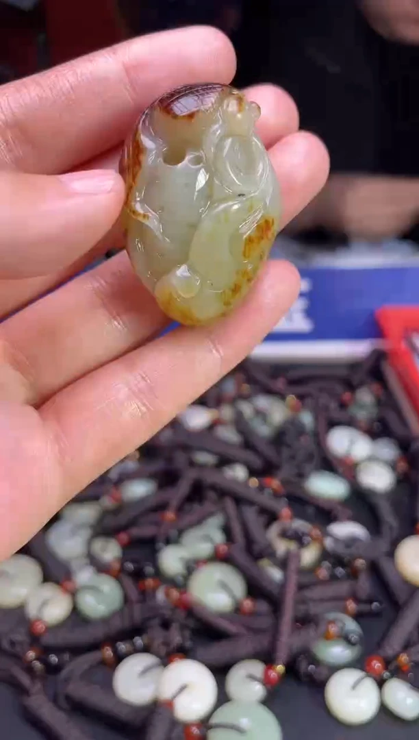 未镶嵌和田玉挂件1