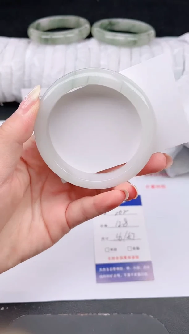 石英质玉手镯未镶嵌202-56/57