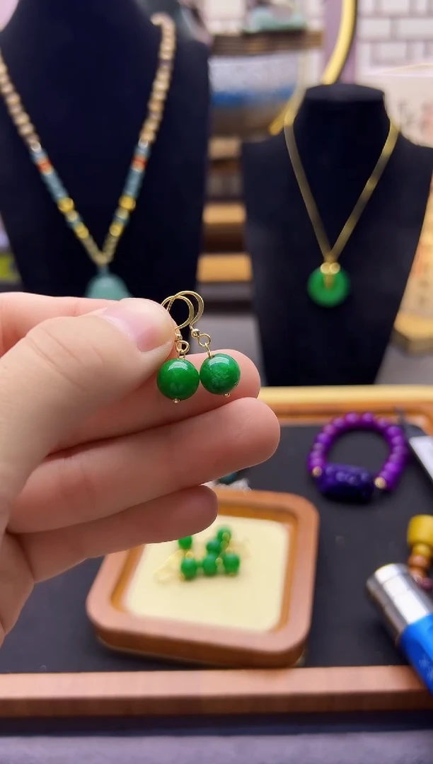 翡翠14K金镶嵌耳饰E02