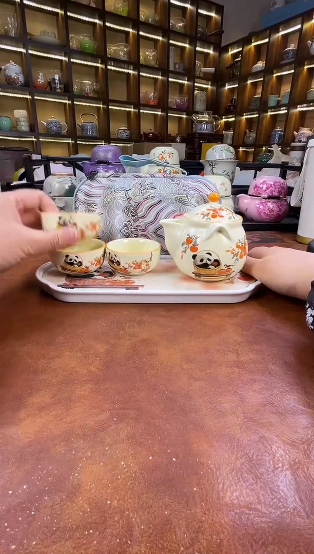 .新款熊猫宝瓶旅行套装+熊猫盘