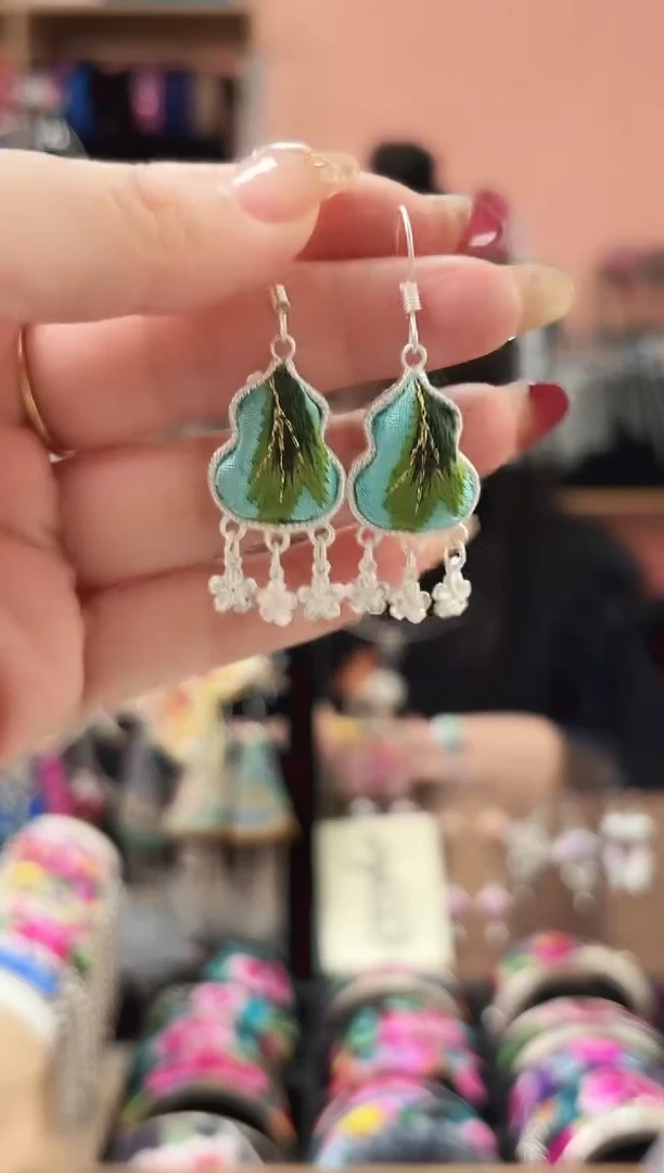 织绣艺枝独绣手工饰品43