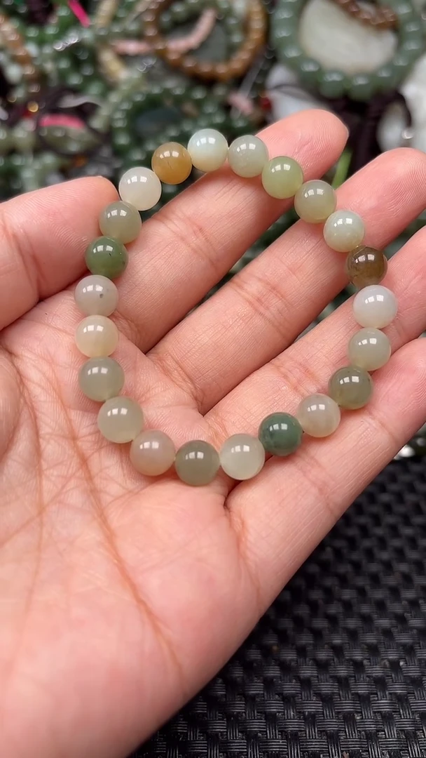 和田玉未镶嵌颈饰1