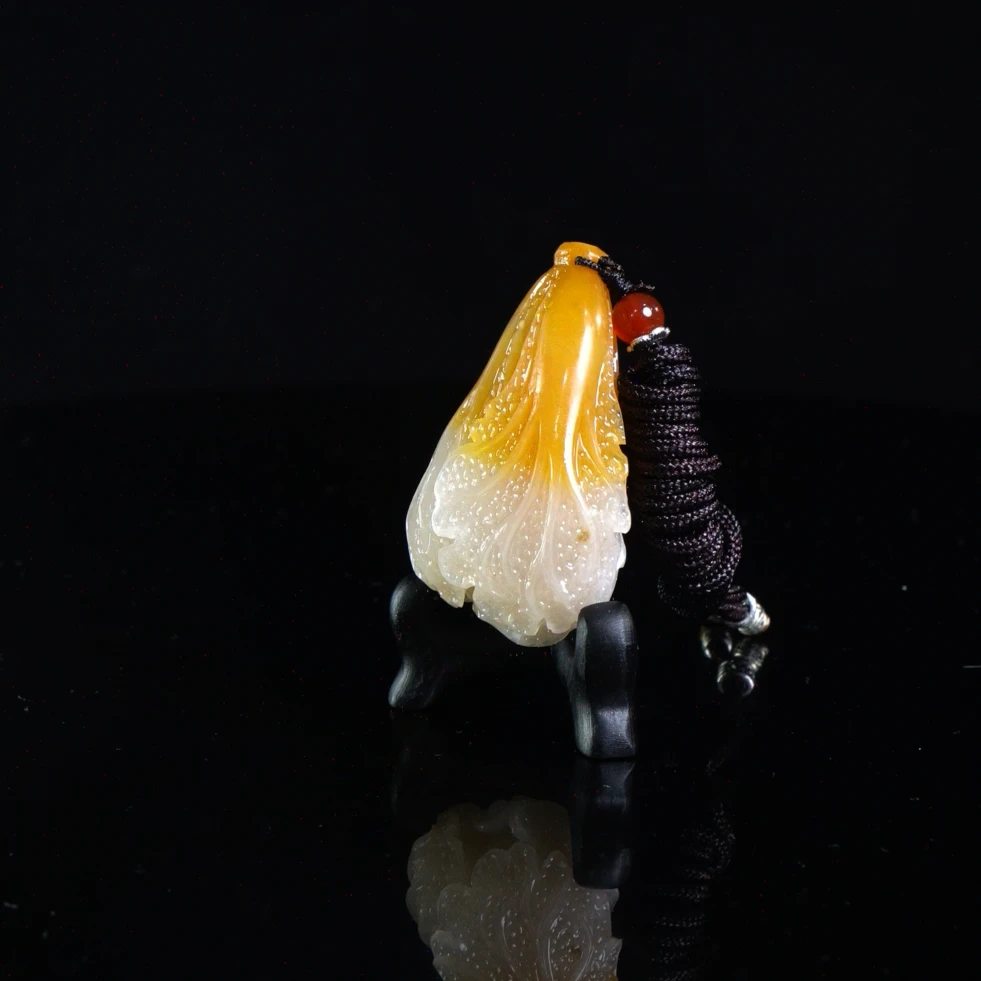 Lot.17.结晶鸡母窝百财挂件28.4克4.9x2.8x1.8cm