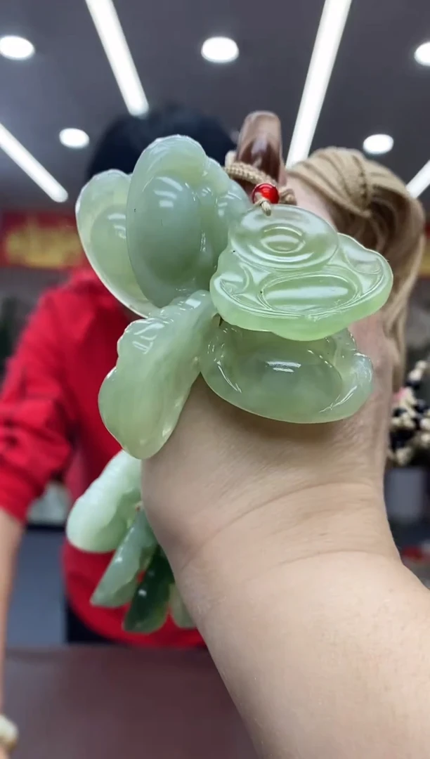 未镶嵌蛇纹石玉吊坠多样式发货随机发一