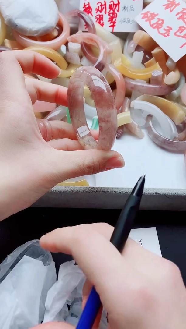 【闪购商品】石英质玉手镯未镶嵌H165-58-59