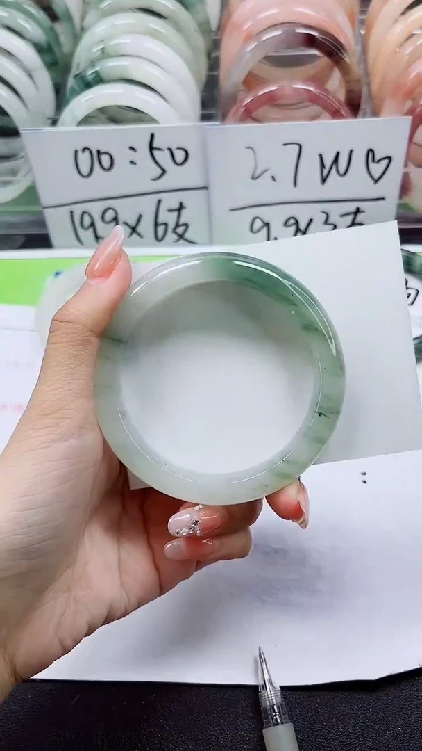 【闪购商品】石英质玉手镯未镶嵌A263-58/59