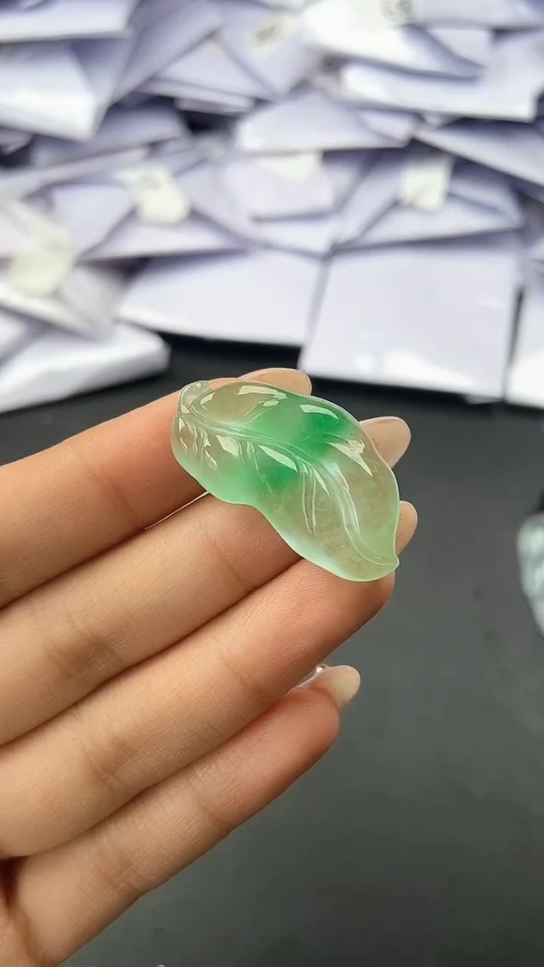 无非金属吊坠600009