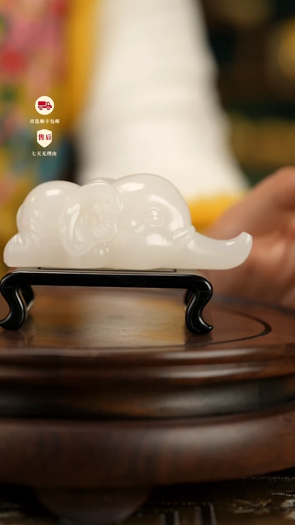 云南石竹叶青雕刻：小吉象摆件笔搁镇尺手把件