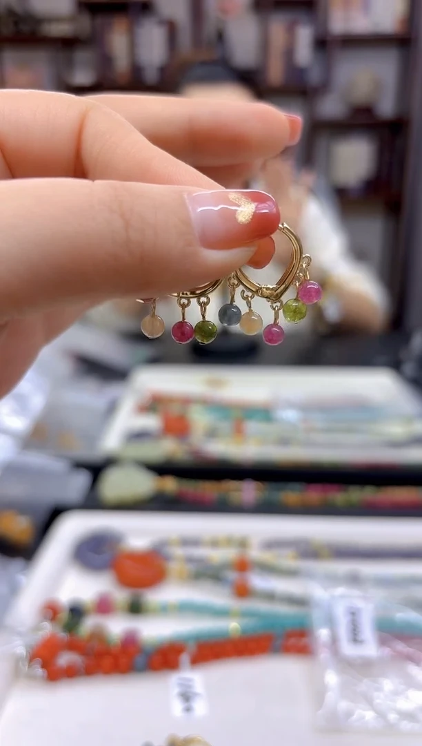 【闪购商品】碧玺耳饰14K金镶嵌耳扣E424