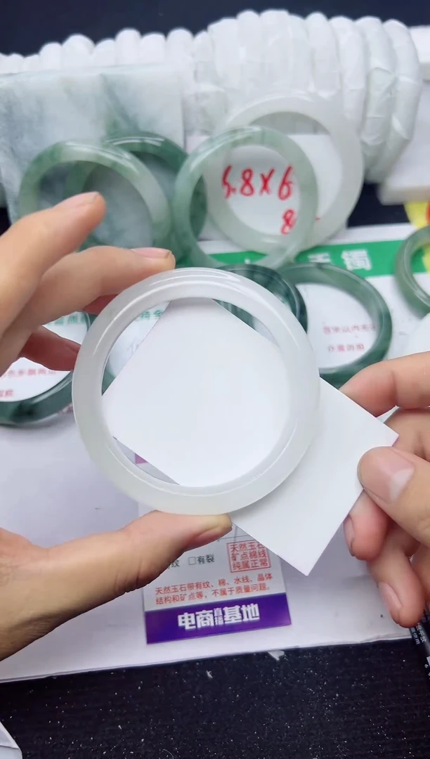 未镶嵌手镯石英质玉89-58/59