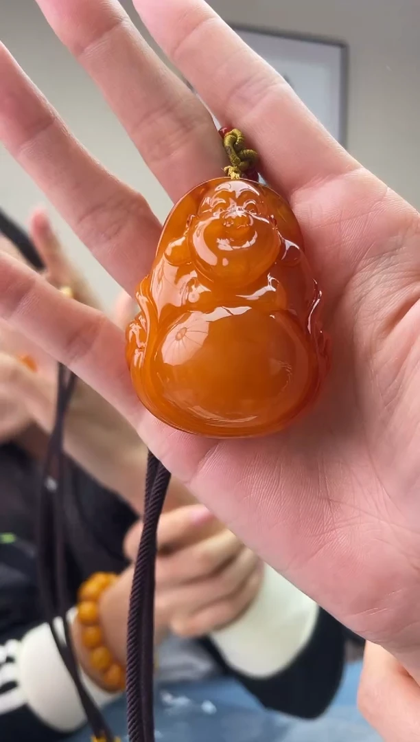 琥珀未镶嵌珠宝奇石T033微瑕假一罚十，多样性发一件