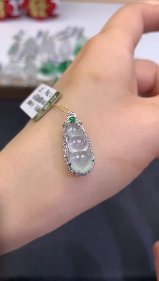 【闪购商品】翡翠颈饰18K金镶嵌