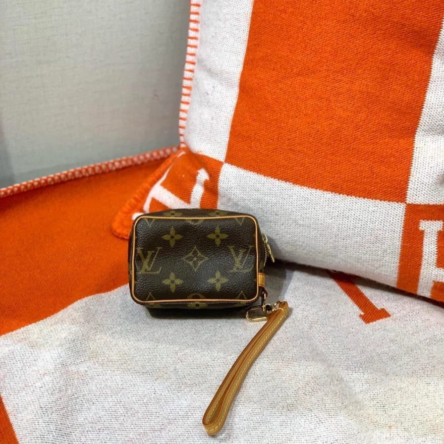 99新 LOUIS VUITTON PARIS 老花手提包 零钱包 0331
