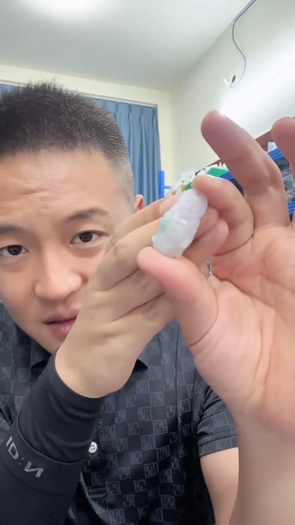 翡翠未镶嵌颈饰f794