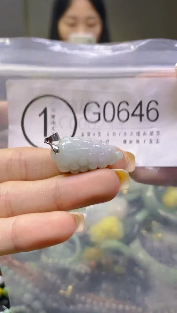 翡翠未镶嵌颈饰/G/翡翠A货一图一物