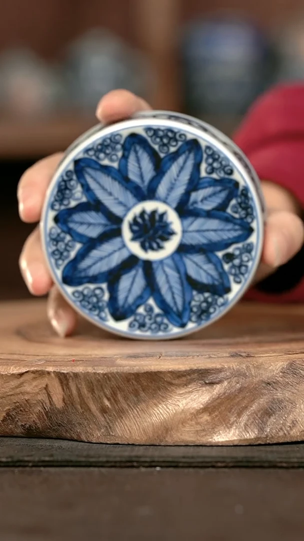 手绘手绘高温现代瓷  气   枢府釉芭蕉叶9cm