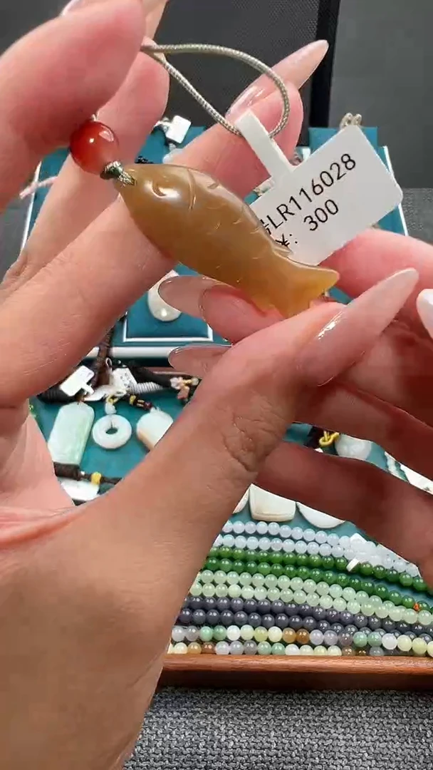 颈饰未镶嵌和田玉LR