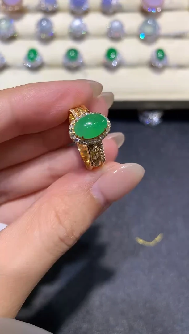 【闪购商品】翡翠戒指18K金镶嵌a178
