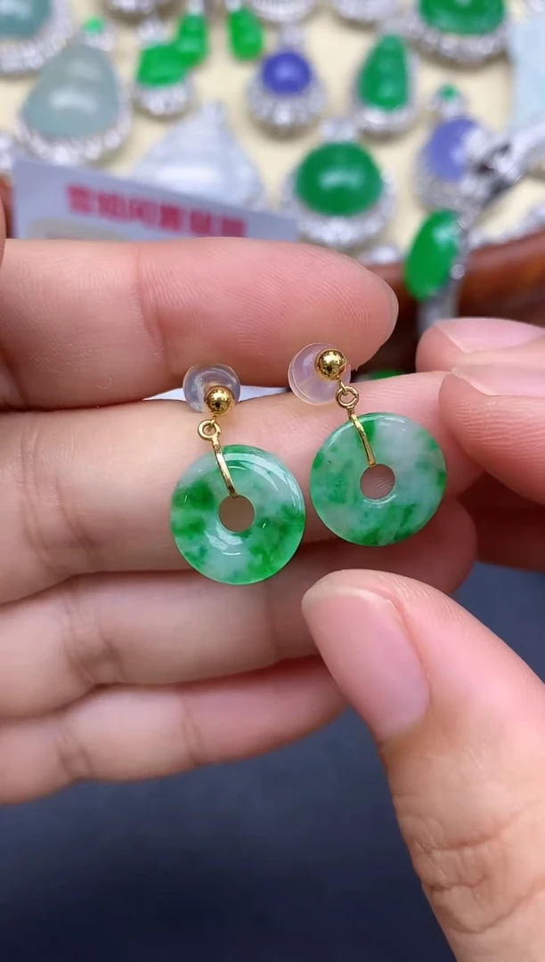 18K金镶嵌翡翠耳饰276-中国好珍宝