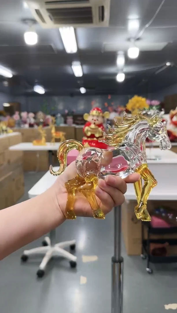 藤金沃水晶琉璃摆设   马