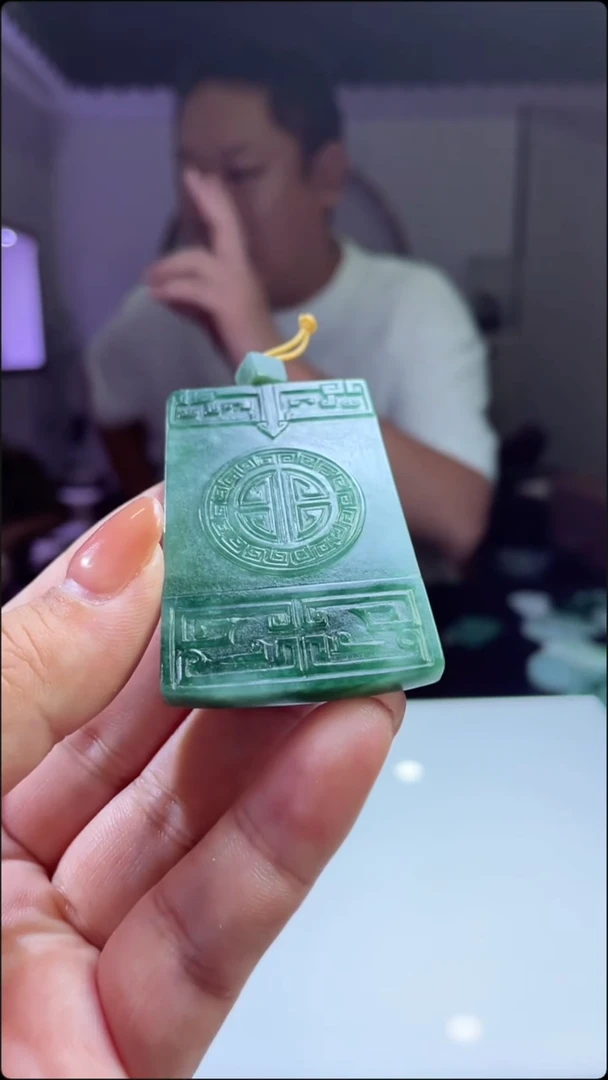定制翡翠未镶嵌无事牌