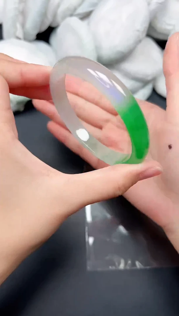 精品手镯，一物一拍Y092