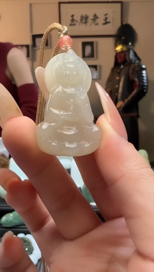 【闪购商品】和田玉观音未镶嵌吊坠