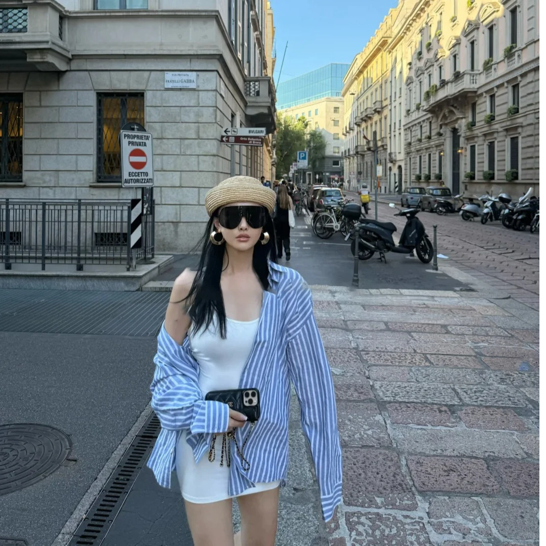 2025夏季新款时尚衬衫条纹气质显瘦辣妹性感外穿洋气休闲百搭衬衣