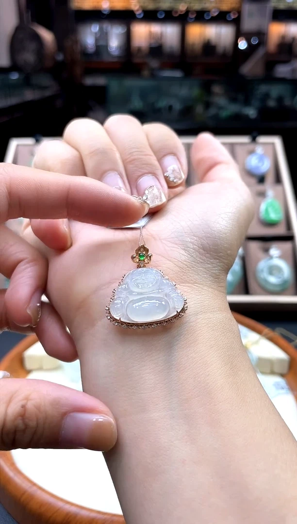 【闪购商品】翡翠颈饰18K金镶嵌佛公