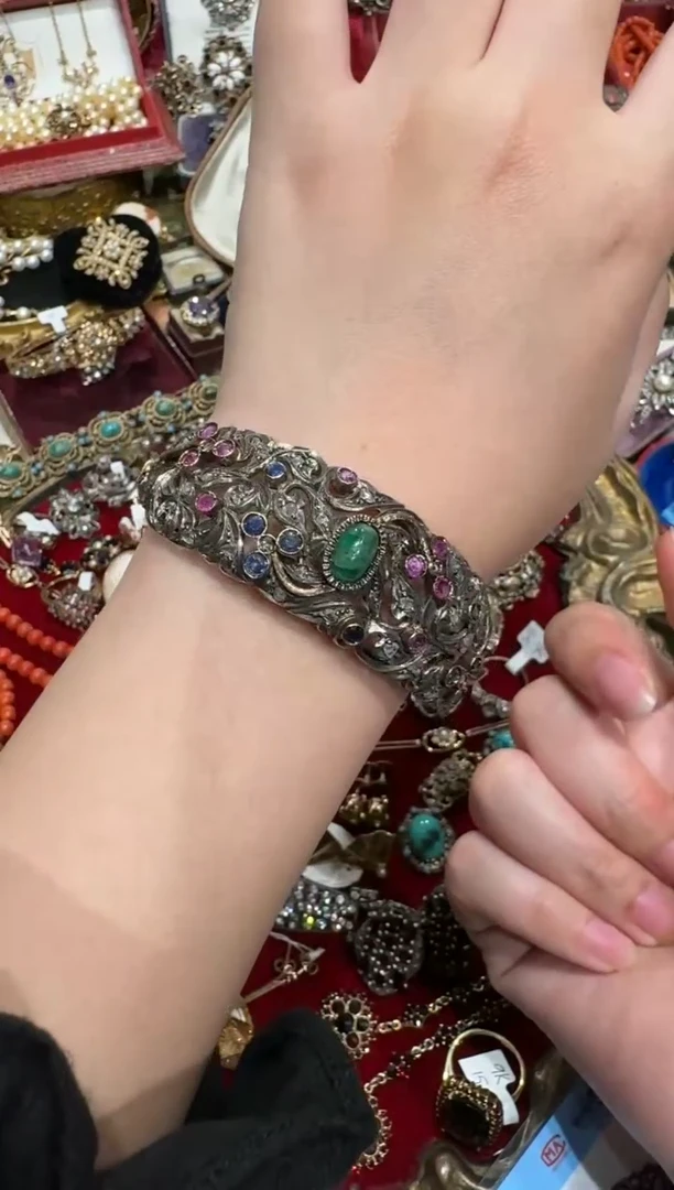 非金属无k18，老切钻+红/蓝宝宝+祖母，带证