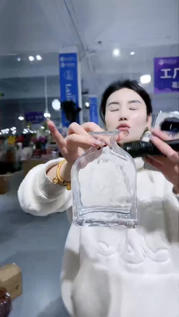 【闪购商品】无铅玻璃UU外贸花瓶微瑕-QAFK