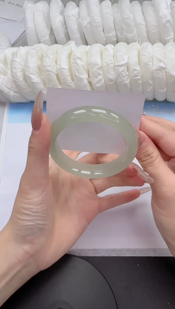 石英质玉手镯未镶嵌148-58.4