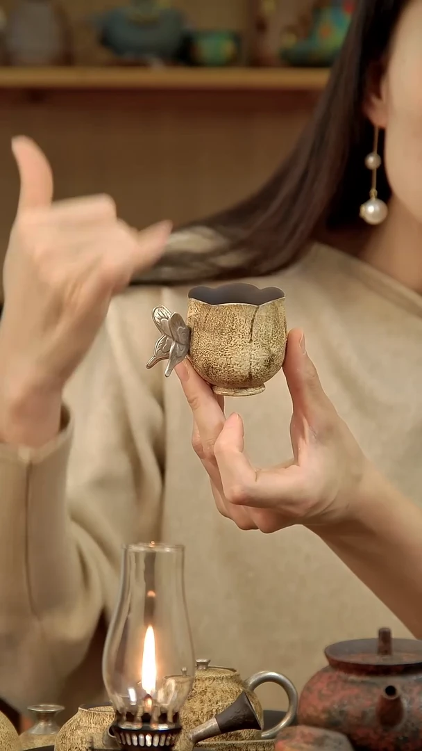 言野手作 粉引仿古蝴蝶杯