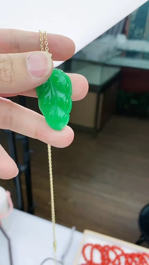 【闪购商品】翡翠颈饰14K金镶嵌D251吊坠