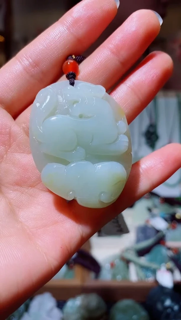 颈饰未镶嵌和田玉1