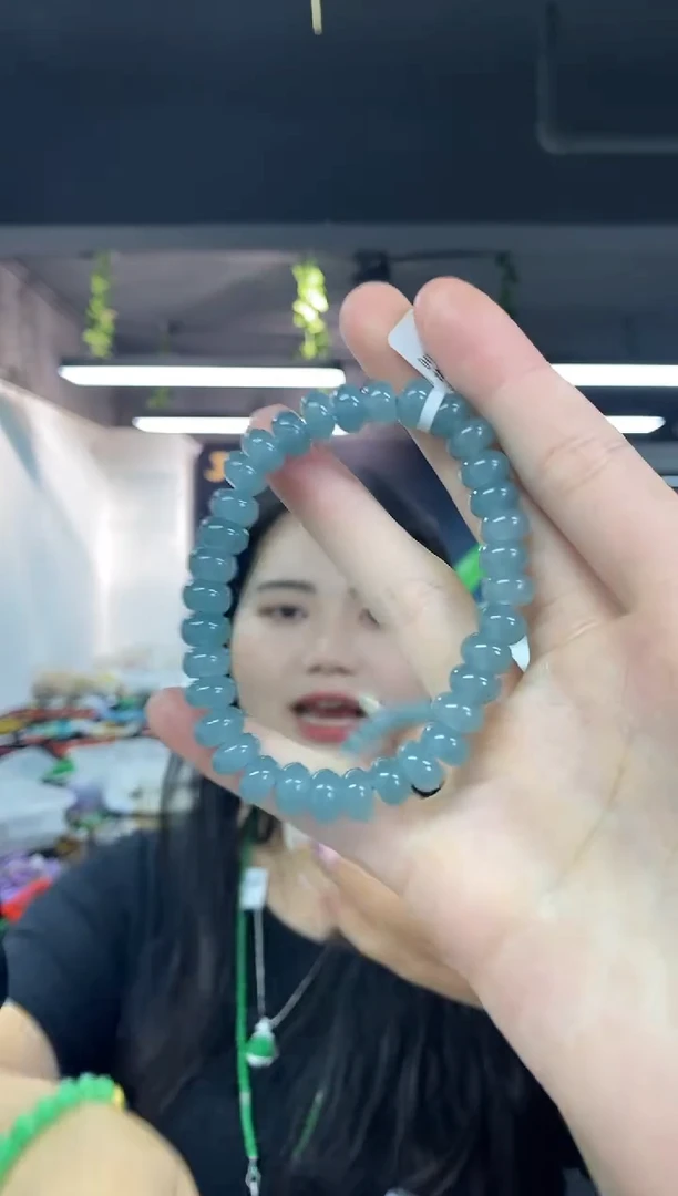 未镶嵌手串翡翠多样性发其一颜色微差