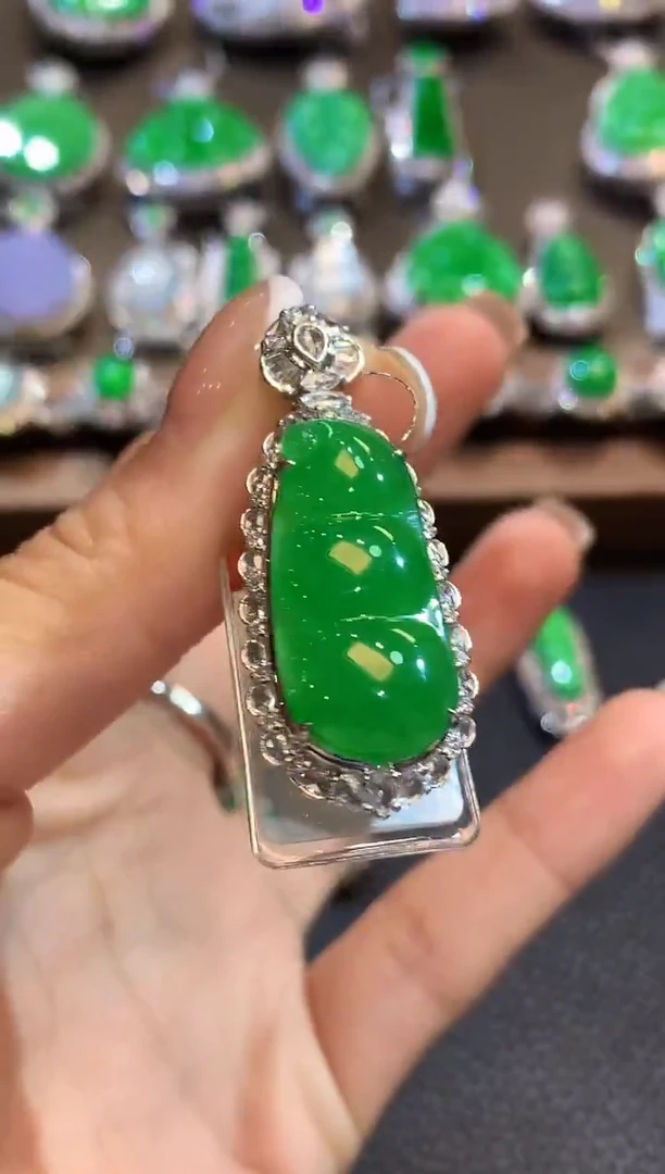 吊坠(不含链)18K金镶嵌翡翠冯*A60