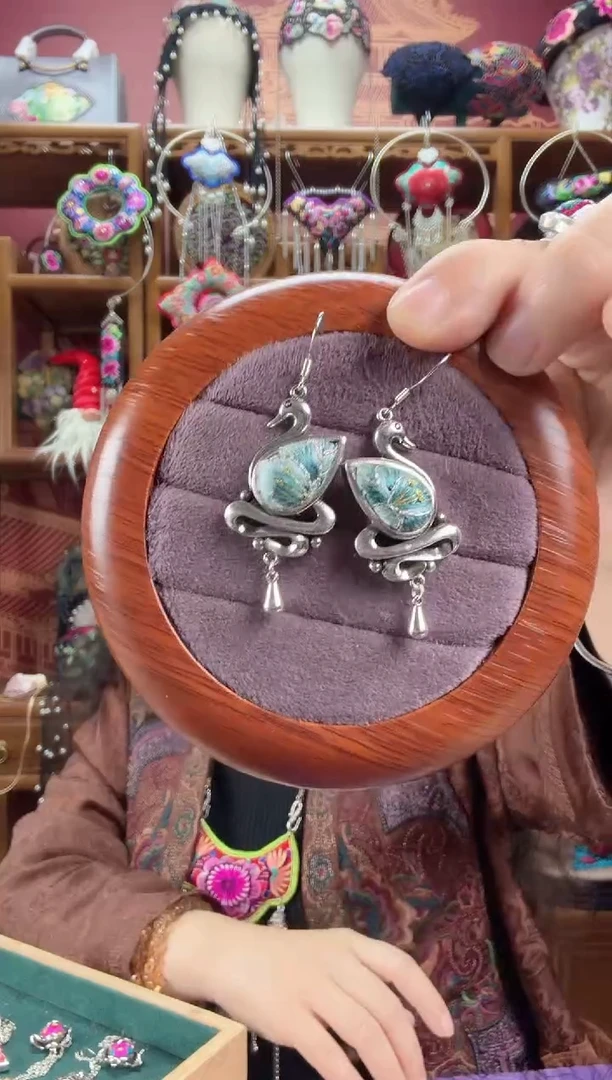 刺绣耳环67甜甜家