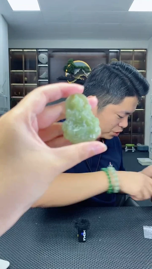 颈饰未镶嵌和田玉正装度母清货3