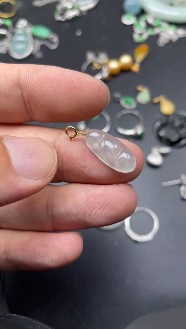 翡翠18K金镶嵌颈饰津津有味商品不退不换